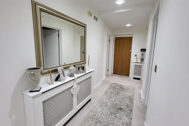 Thumbnail Flat to rent in Forty Hill, Enfield