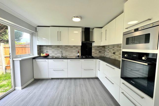 3-bed house on 5, Ridley Close, Holbury, £315,000
