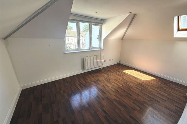 Flat 7, Lathwell Court Reginald Street, Luton photo 2