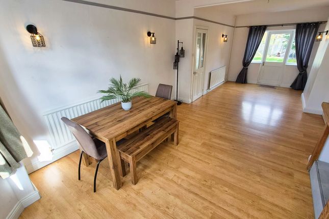 15, Hawthorn Avenue, Leicester photo 3