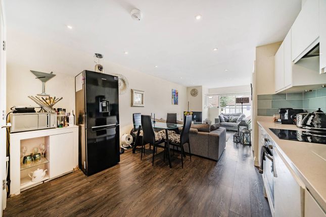 Flat for sale in Southlands Road, Bromley