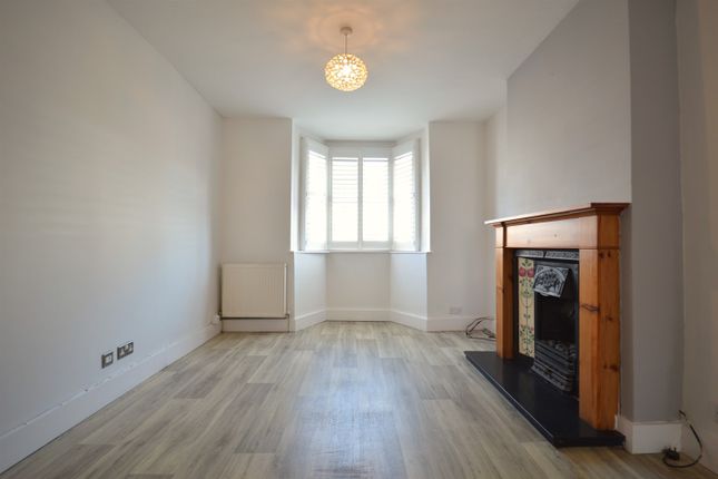 18, Spitalfield Lane, Chichester photo 4