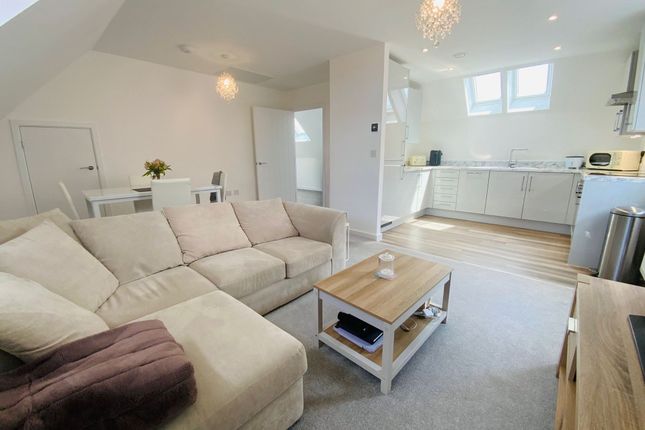 Flat 4, 5-7 Concorde Road, Maidstone photo 2