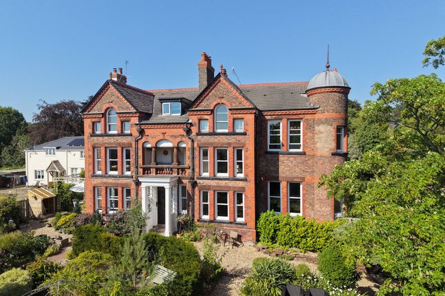 2-bed house on Flat 1a, 8 Farr Hall Drive, Wirral, £700,000