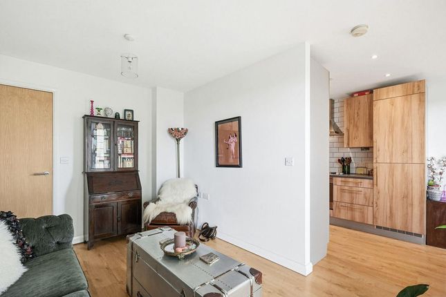 Flat 14, 3, Queensland Road, Islington photo 4