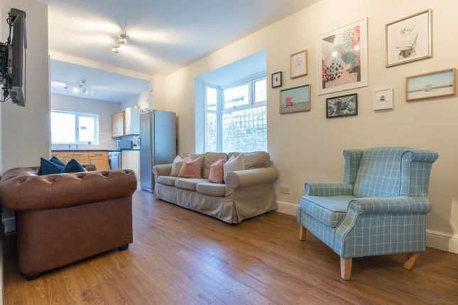 15, Canterbury Road, Portsmouth photo 3
