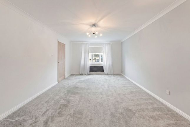 9 Robertson Gardens, Armadale photo 4