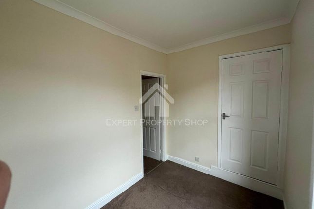 24 Hope Street, Chesterfield photo 4