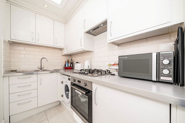 Fourth Floor Flat, 2, Sutherland Avenue, LONDON photo 3