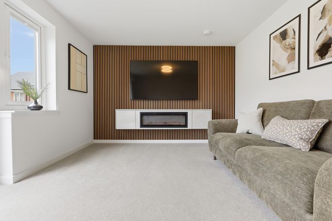 29 Newcomen Gardens, Cambuslang, Glasgow photo 4