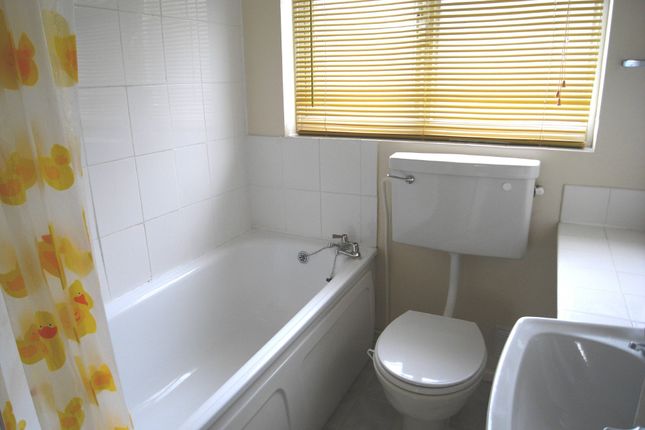 224, Hiltingbury Road, Eastleigh photo 5