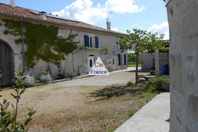 Country house for sale in Puyreaux, Poitou-Charentes, 16230, France