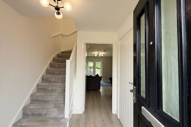 10 Lapwing Drive, Glasgow photo 2