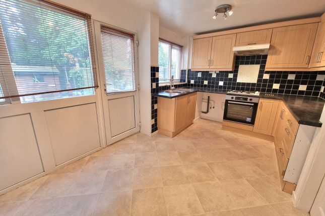 20, Ashford Drive, Bedworth photo 3