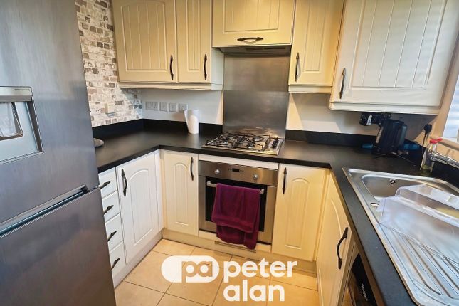 73b, BRIDGEND photo 4