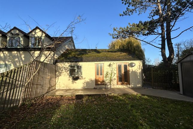 Thumbnail Bungalow to rent in Prickwillow Road, Isleham, Ely