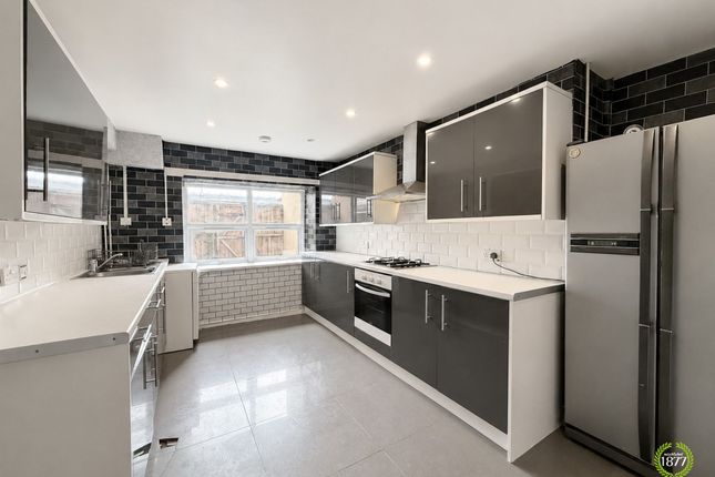 84 Burnley Road, Accrington photo 2