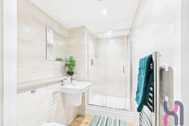 111B Manchester Waters, 3 Pomona Strand, Manchester photo 5