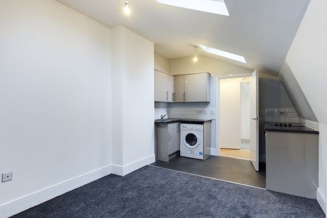 Cam00076P1-Pr0139-Still04