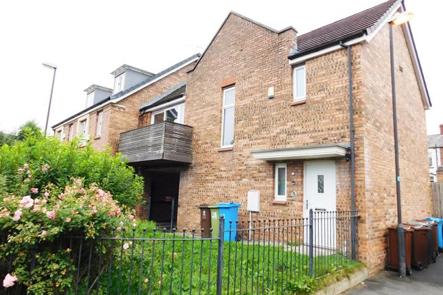 Flat for sale in Barmouth Walk, Hollinwood, Oldham