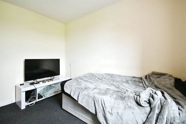 Flat for sale in Regency Gardens, Hyde, Greater Manchester