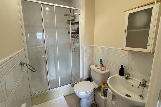 Flat for sale in Albany Gardens, Colchester