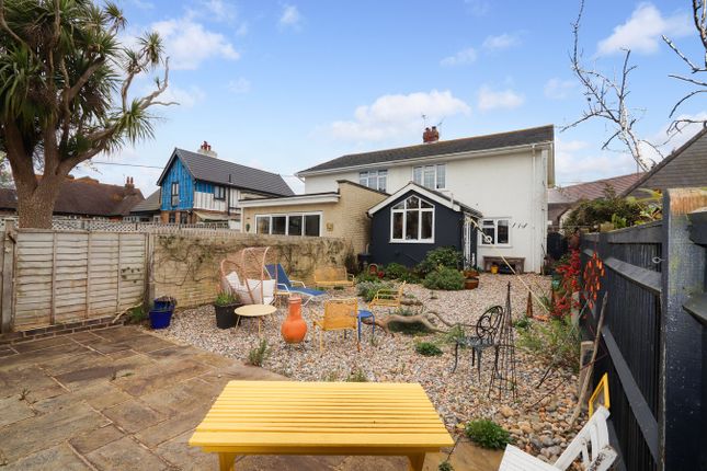 268a, Cooden Drive, Bexhill-on-Sea photo 2