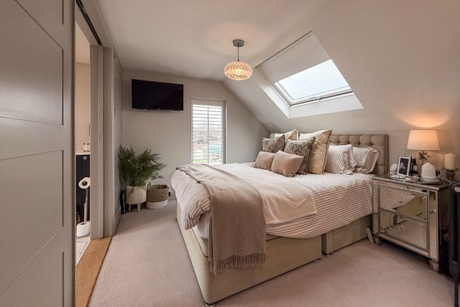 19 Havelock Crescent, Maidenhead, Berkshire photo 4