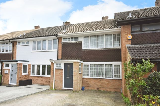 Thumbnail Terraced house for sale in The Furlongs, Ingatestone