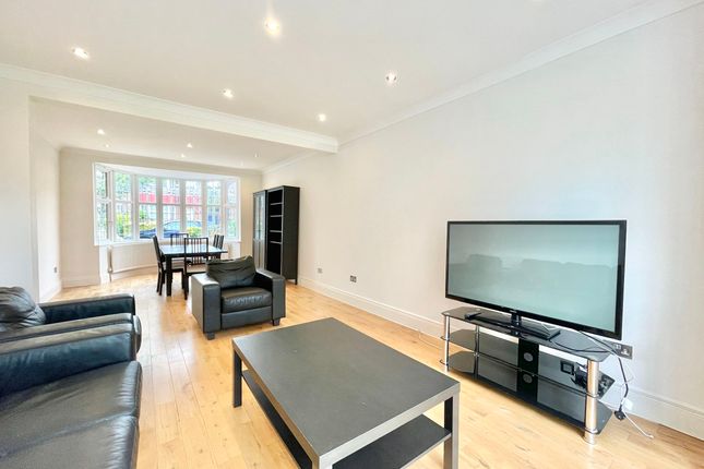 29 Linkside, London photo 5