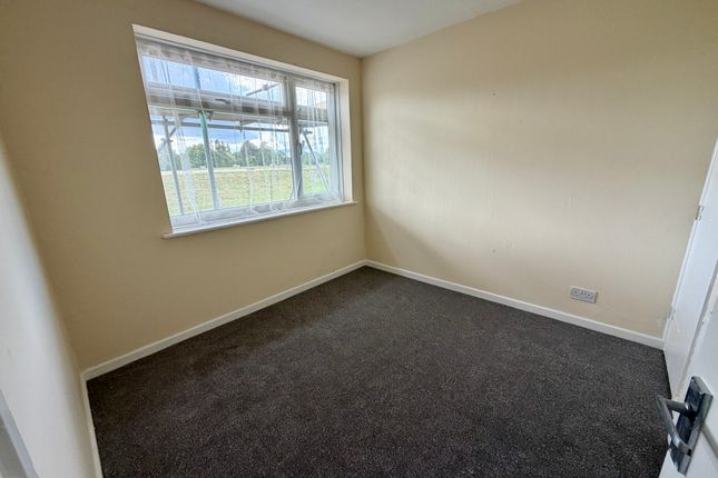 19 Lime Court, Gillingham photo 4