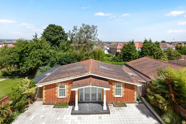 Terraced house to rent in Dobree Avenue, Willesden