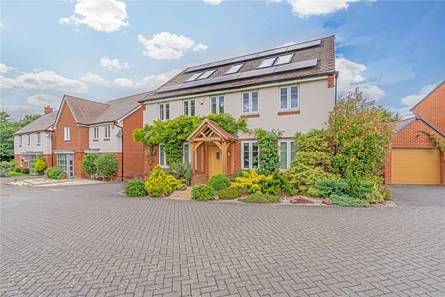 Thumbnail Detached house for sale in Drew Crescent, Wokingham, Berkshire