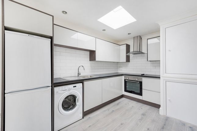 Upper Tooting Road, London photo 4