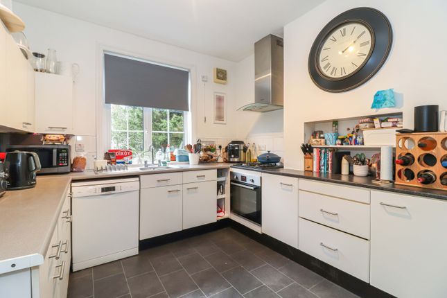 Semi-detached house for sale in Russell Avenue, St.Albans