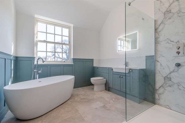 8639739-Interior01.Jpg
