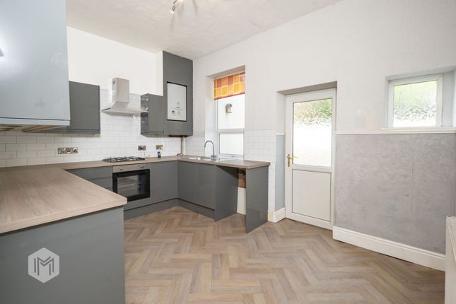 15 Bolholt Terrace, Bury photo 3