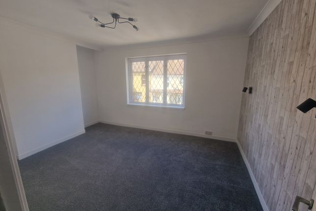 Semi-detached house to rent in Shakespeare Road, Sittingbourne