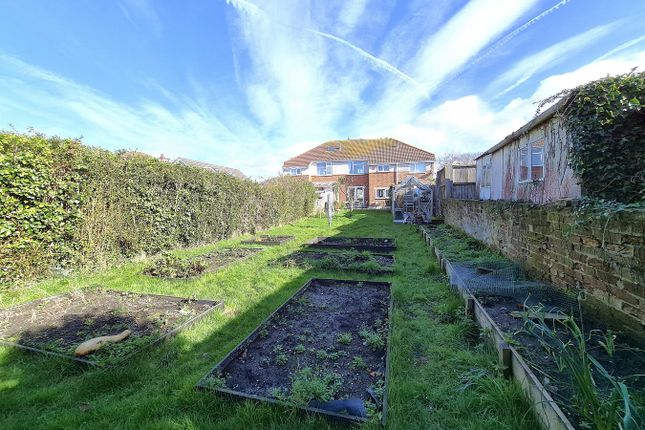 27, Vicarage Road, Poole photo 2