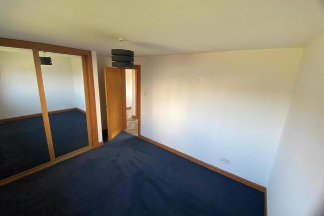 42, Sellar Place, Dingwall photo 4