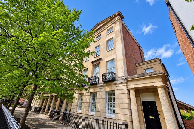 Studio flat on Flat, 5, Reading, £195,000