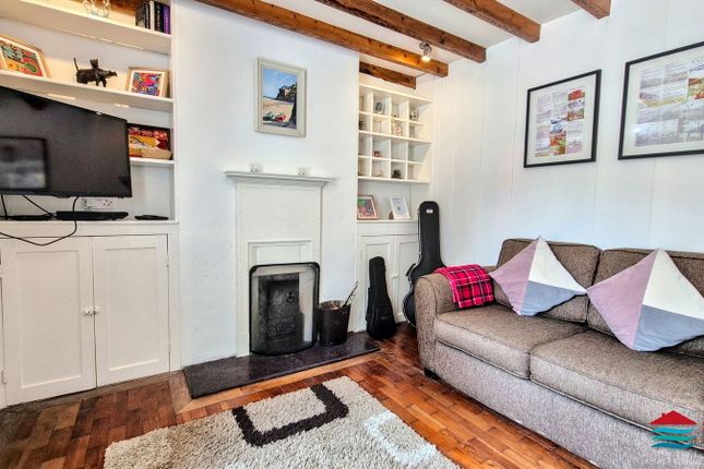 36 Eifl Road, Caernarfon photo 3