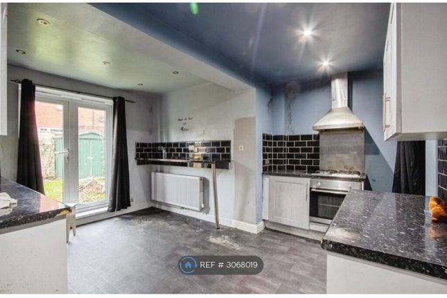 Wykebeck Road, Leeds photo 4