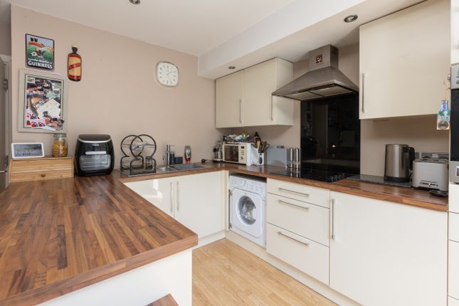 Flat for sale in Halling Place, Todmorden