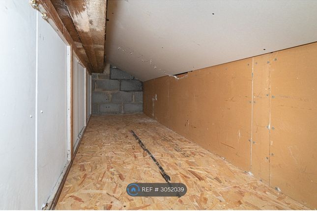 Halter Close, Borehamwood photo 4