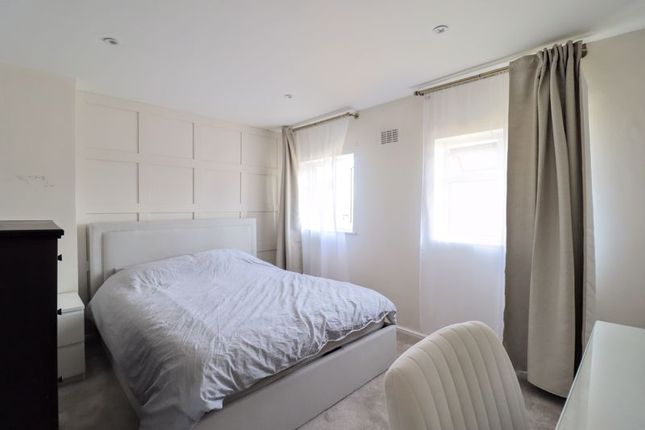 44, St. Johns Road, Milton Keynes photo 4