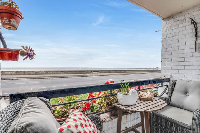 Flat 2 , Faversham Lodge, Eastern Esplanade, Thorpe Bay photo 2