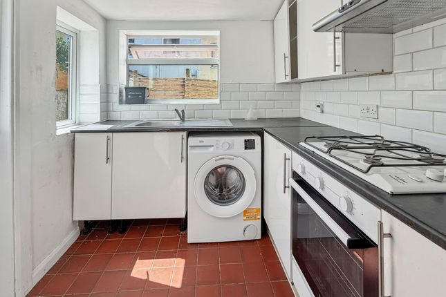 19 Bute Street, Brighton photo 4
