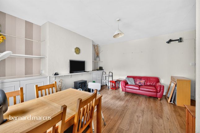 Flat 1, 36, Maple Road, SURBITON photo 2
