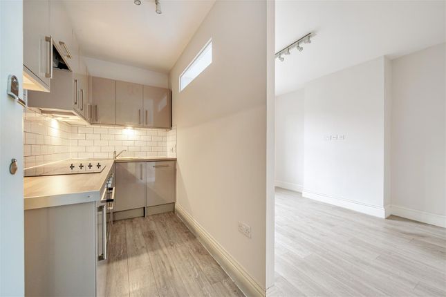 Flat 6, 66, Prospect Street, Reading photo 4